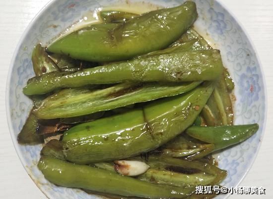 糖醋辣椒|家常青椒新做法，便宜又好吃，这样炒一大盘，好吃到舔盘子