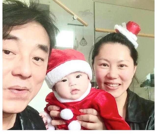 57歲的呂方戰(zhàn)內(nèi)地綜藝 自稱宅男小胖 聲音依舊 但胖得走樣了