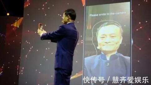 手机|“刷脸支付”可靠吗美国一公司用马云头像扫脸，弹出4个大字
