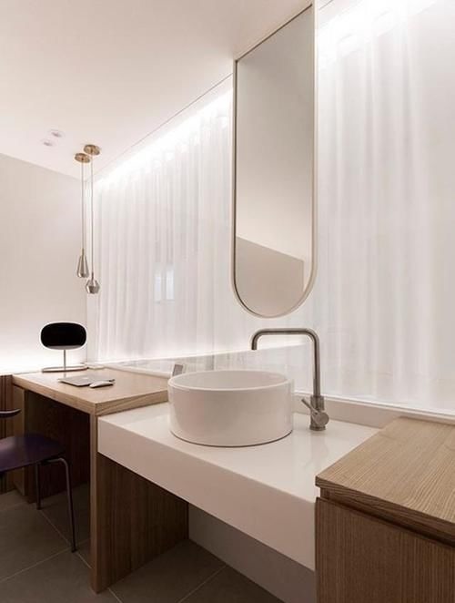 衣帽间|主卫改衣帽间压根不稀奇了,洗漱台挪到床边加隔断,这才叫头次见