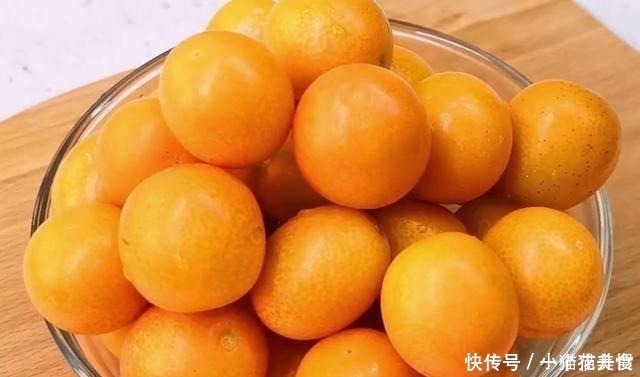 冬天嗓子不舒服就做它吃,止咳化痰,酸甜清嗓,喝了一碗又一碗