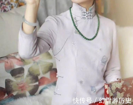 杨子|林心如和黄圣依都喜欢的翡翠珠链有何魅力?她们谁佩戴更有气质?