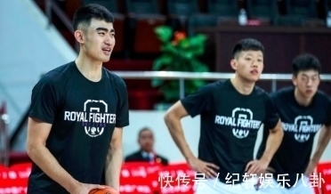 山东男篮|杜锋都拉不动他,巩晓彬也无奈放手,到底怎么了?