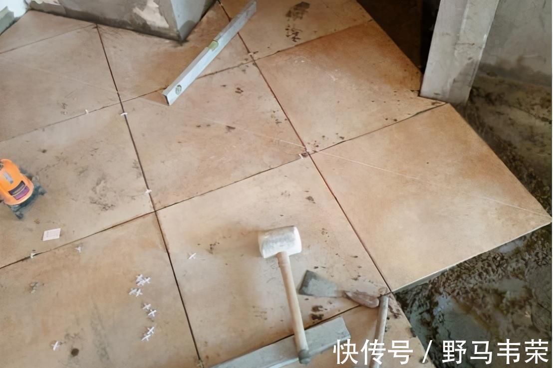 泥工|如果你家泥工贴瓷砖时做了这一步，记得多给200，太良心了