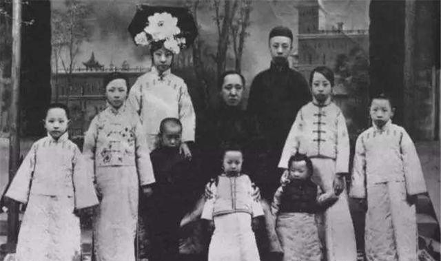 教书|奶奶是慈禧,哥哥是溥仪,大伯是光绪,他却低调教书,活到2015年