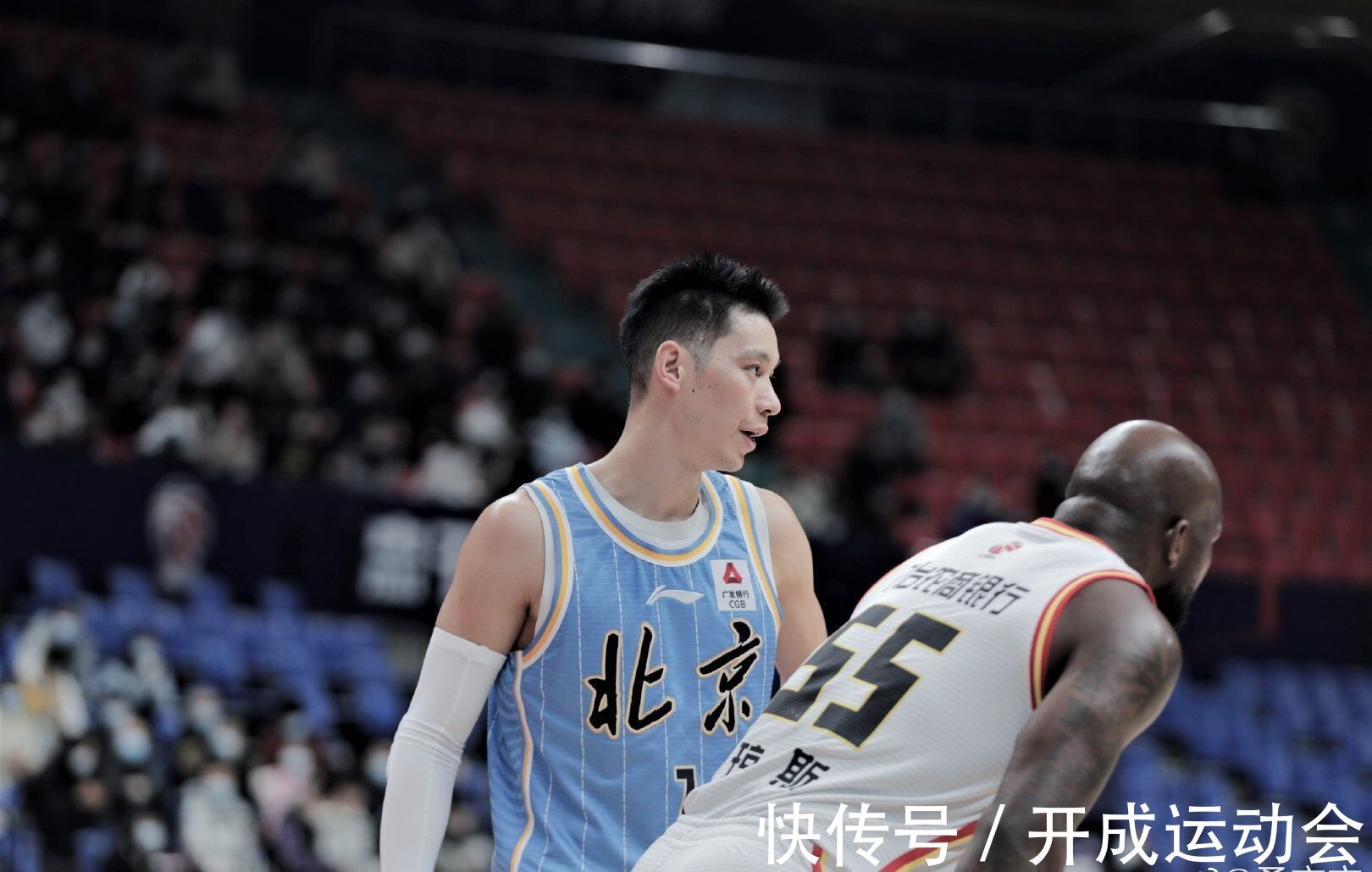 翟晓川|北京首钢结束两连败!灵魂核心3分2犯,王晓辉才是大胜吉林的功臣