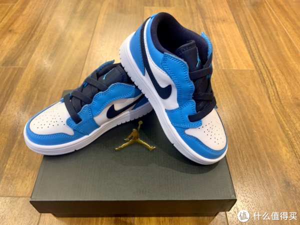 jordan 鞋狗穿搭 篇八：秋日亮蓝·篇十五·Jordan 1