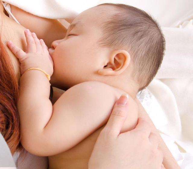 血泪史|人人都说母乳好,只有喂过奶的妈妈才知其不易我的喂奶血泪史!