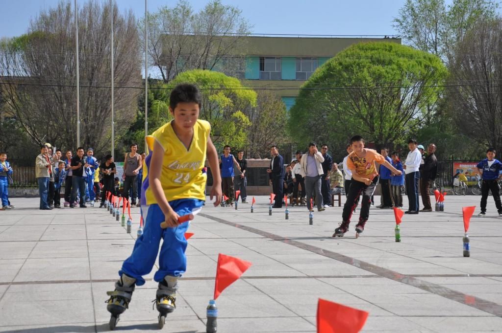 确保不以任何理由挤占体育课！教育部要求每天校内、校外体育活动时间都不得低于1小时