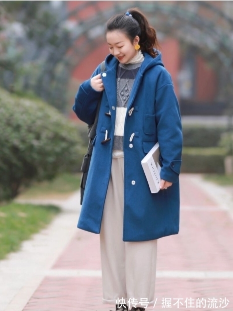 博主 “小白裤”该怎么穿?看完这些搭配就懂了,简约日常不挑人