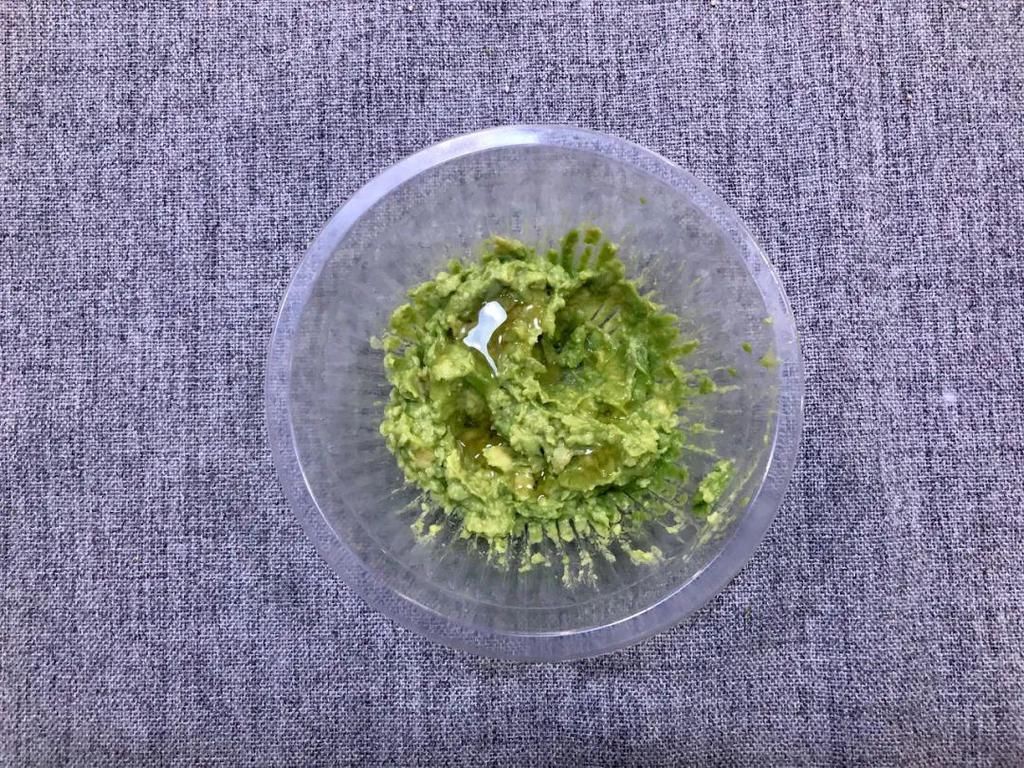 跟着小红书博主做自制面膜，我脸没了