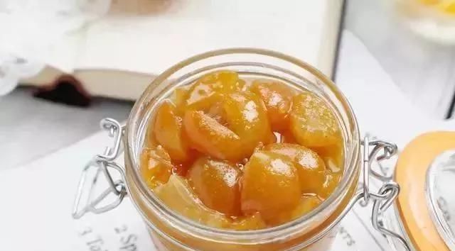 咳嗽最怕吃这果,加一把冰糖,三天两头吃一点,助你整冬不咳嗽!