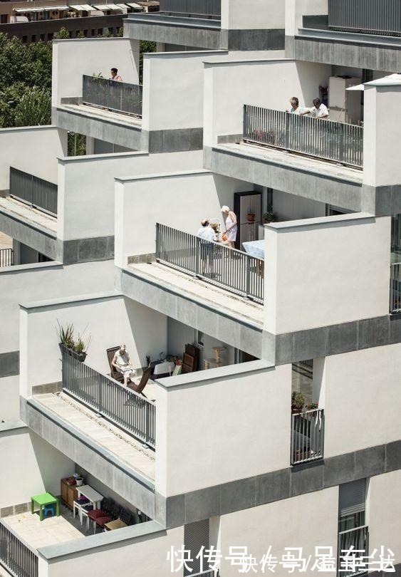 买房|以后买房看到这种错层阳台,别图新鲜入手,入住后就发现有多失望