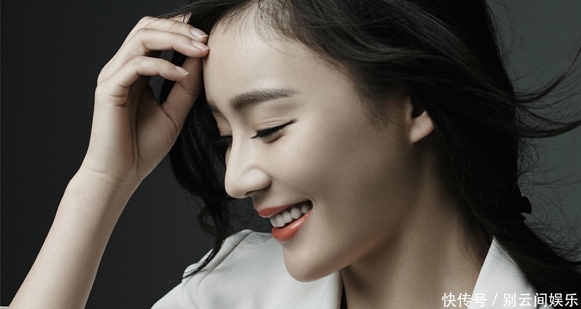 把脊梁骨直起来!新疆棉之后,又有明星公然晒耐克鞋和耐克T恤?