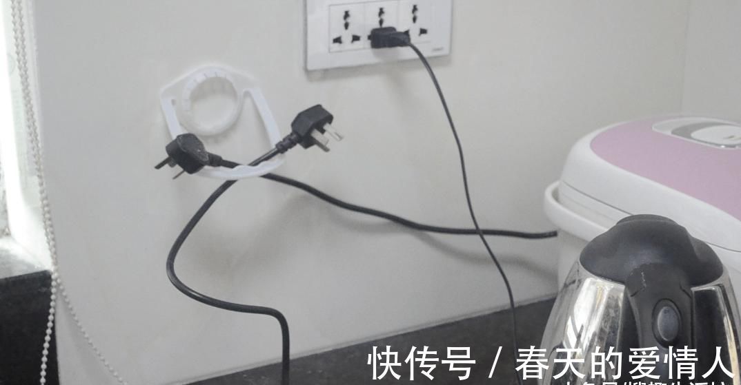 油桶上塑料把手不要扔, 放在厨房有妙用, 解决了千家万户的烦恼