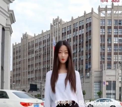 腿长 美女腿长是天然的,不是靠提高裙子就能有的