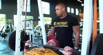 三角肌|改掉这7个练胸小毛病,胸肌多几倍训练痕迹?