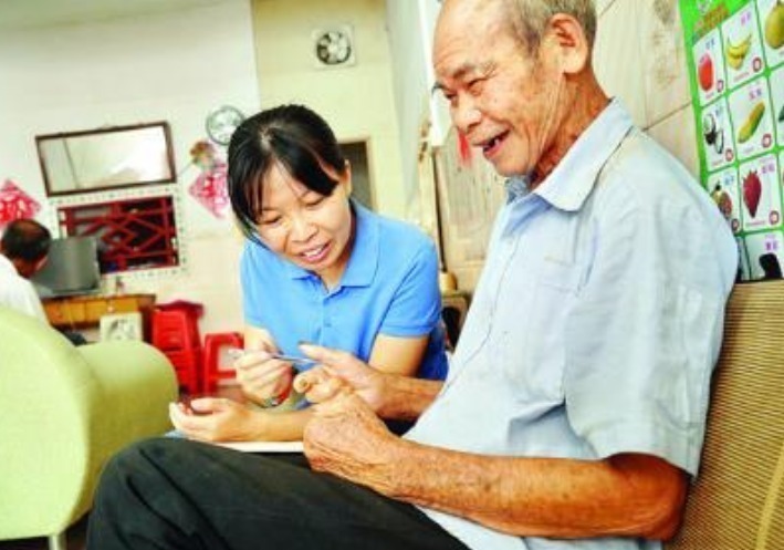 挥发油|一位百岁老人的养生忠告过了50岁多吃这三样食物,长寿向你招手