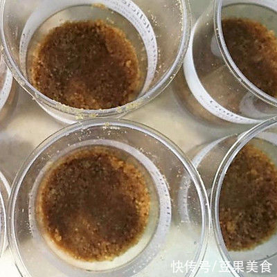 适合全家的限定甜品--芒果慕斯杯,老人小孩都爱吃