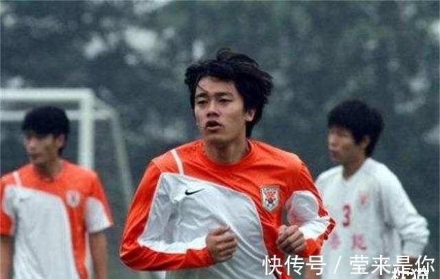 功勋球员|他本是鲁能功勋球员,因不冷静的一拳开启漂泊生涯,7年换了6个队