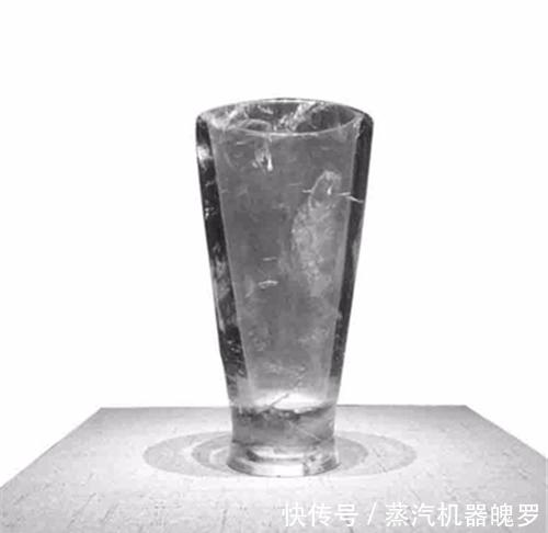  落下|古墓出土“啤酒瓶盖”，是盗墓贼落下的还是文物？专家：女性用的