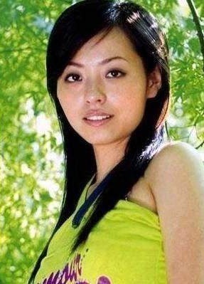 华为|任正非花8000万买下这首歌,为什么选择张靓颖来唱?!