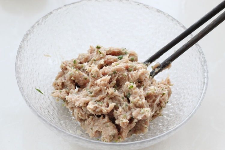 颜值|大虾和香菇配成对,上锅蒸一蒸,鲜美嫩滑颜值高,远离油烟困扰!