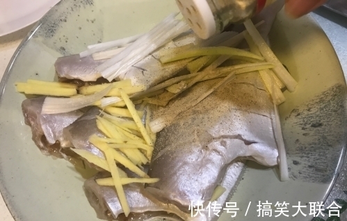腥味|扒皮鱼这样做最好吃,跟着大厨学习准没错,鲜香肉嫩