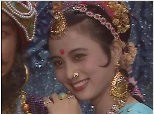 悟空!《西游记》原著,玉兔精为何先脱掉衣服,精着身子和悟空打架