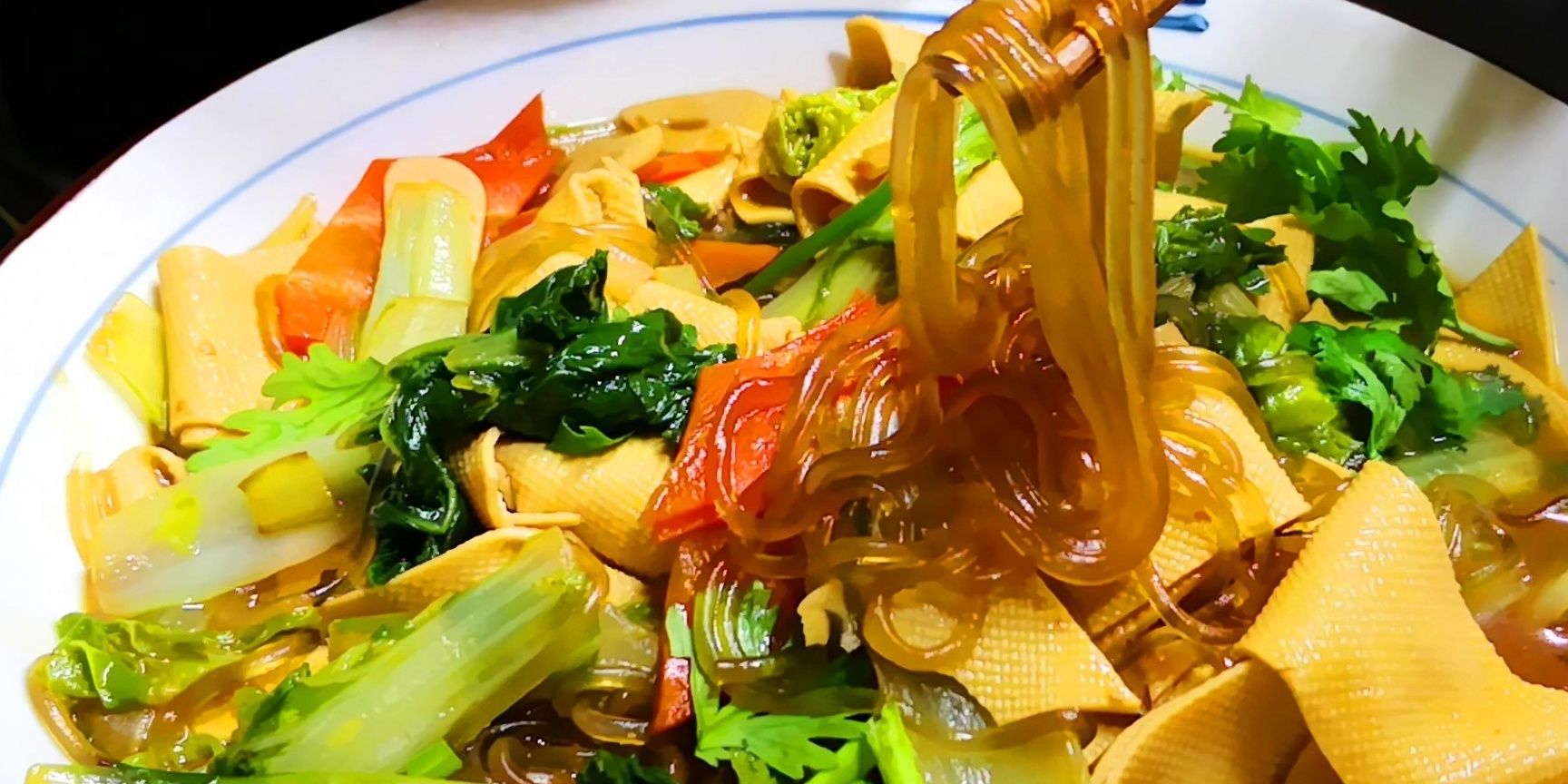 干豆腐|天一凉，就馋这道炖菜，6块钱做一锅，又香又解馋，上桌汁都不剩