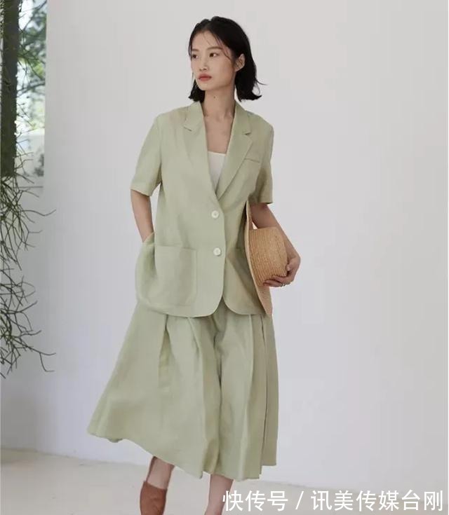 成套|衣服很多却不会穿搭?学会“成套穿”你就赢了!