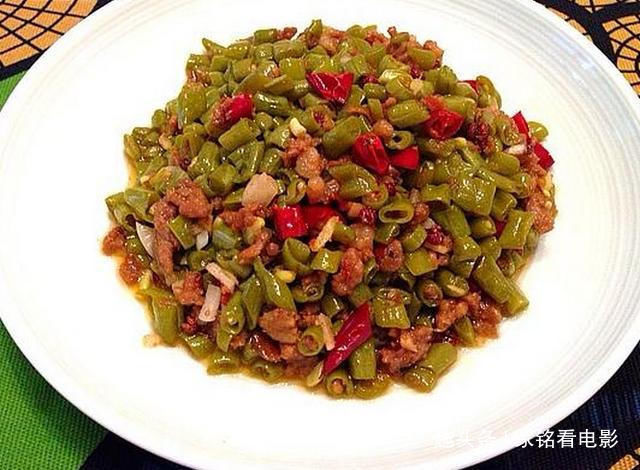 毛木耳|培根娃娃菜,酸豆角炒肉末,鱼蓉酿毛木耳,芦笋焖芦鳝