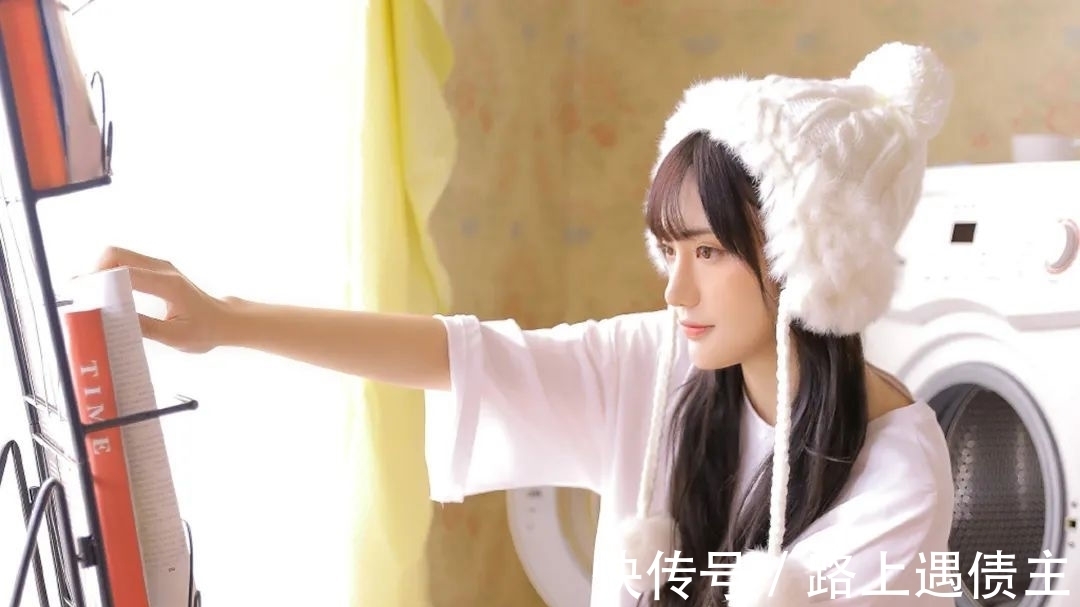 蛇女|这四个生肖,旺子旺夫,运势吉祥,招财招福