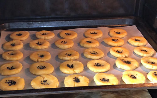 每逢佳节胖三斤，教你做低糖低油版桃酥，酥香蓬松，口感细腻