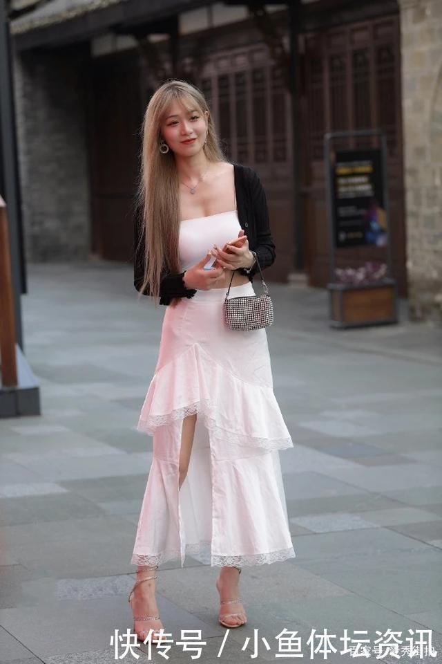 白色|高高瘦瘦的白色长裙美女