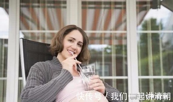 健康|怀孕后,若在这3个“时间”喝水,或许羊水“清澈”,胎宝也健康
