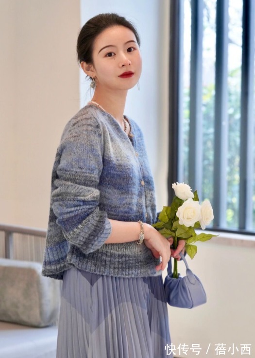 高领衫 春季最火搭法还是“针织衫+半身裙”,不挑人又chic,穿出好气质
