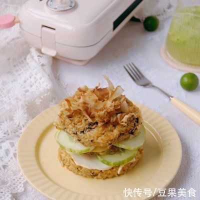 黄瓜|超扎实超满足的黄瓜牛肉饼芝士米汉堡