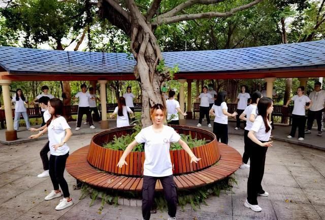  音乐|非遗活态传承之《青城太极》在星海大学城校园内留下了芳踪处处