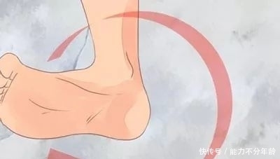 低头摸脚,百病治好,很多病在脚上都有开关,只是你不知道!