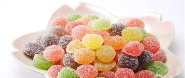 爱不释|学生爱不释口的4款糖果,第二种百吃不腻,最后一种家长很嫌弃