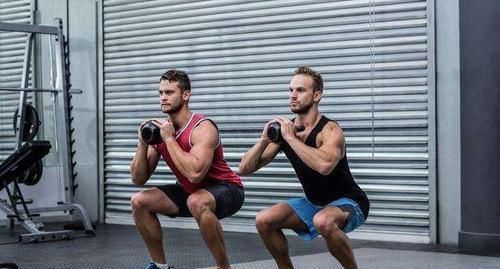 增肌|每天深蹲10分钟,坚持一段时间,身体会有4大“变化”,无论男女