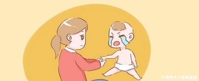 年纪|吃手指的这些坏处,赶紧让宝宝改正,过了这个年纪就晚了