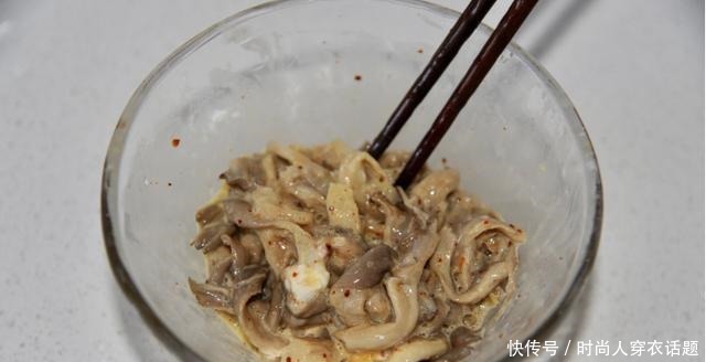 蘑菇|这道菜成本2元钱,吃起来比肉还香的“下饭王”,老公每天都想吃