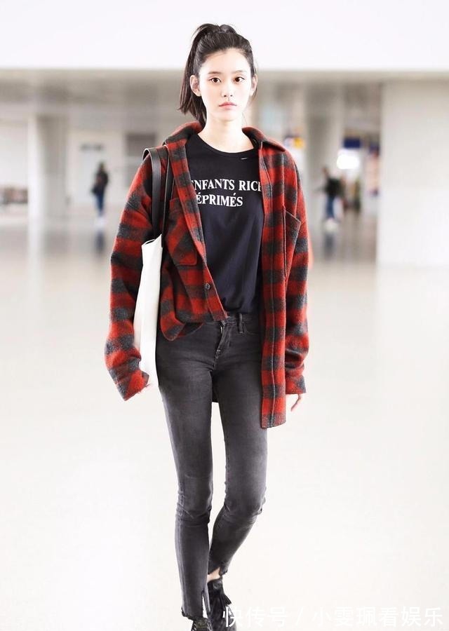 格纹|卫衣穿了几十年,早该换了!今年来一件“衬衫外套”,时髦又百搭
