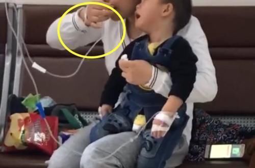 小静|儿子发高烧要挂水,宝爸急忙赶往医院,看到宝妈的手后忍不住泪目