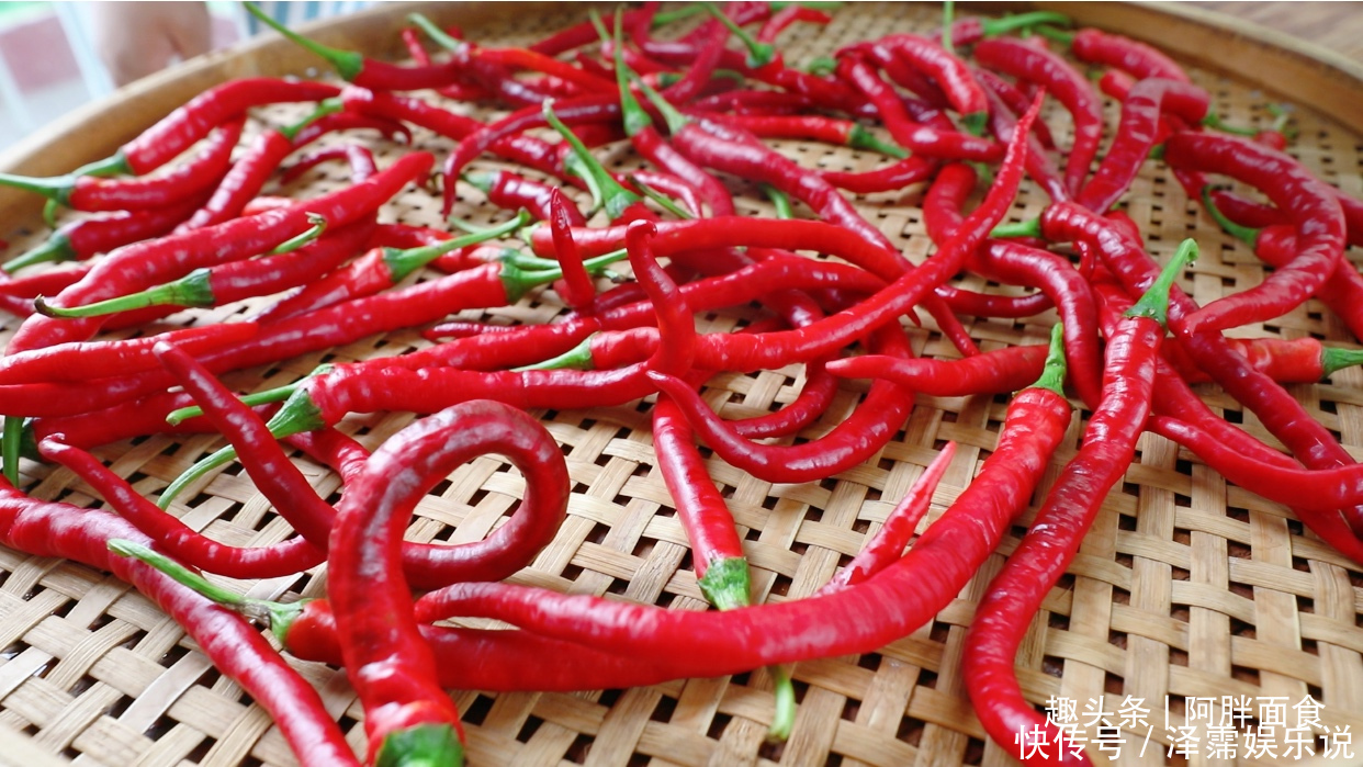 好吃|黄豆酱最简单做法,上手快做出来又好吃,配馒头一顿我能吃3个