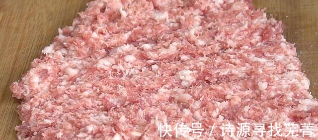 养胃|菜市场碰到它别手软，买几斤，搅一搅搓成球，上锅一蒸，健脾养胃！