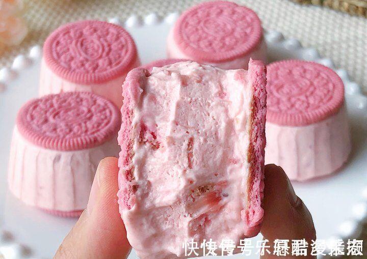 十分钟就能制作出香甜丝滑的奥利奥冰淇淋。