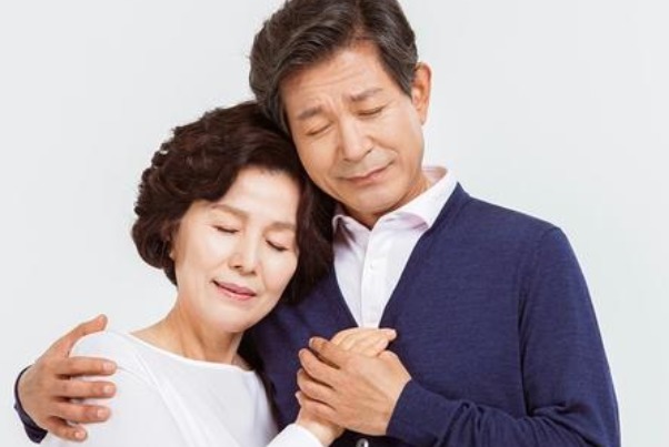 接吻|中年夫妻，为什么会不愿意接吻了来听听他们怎么说